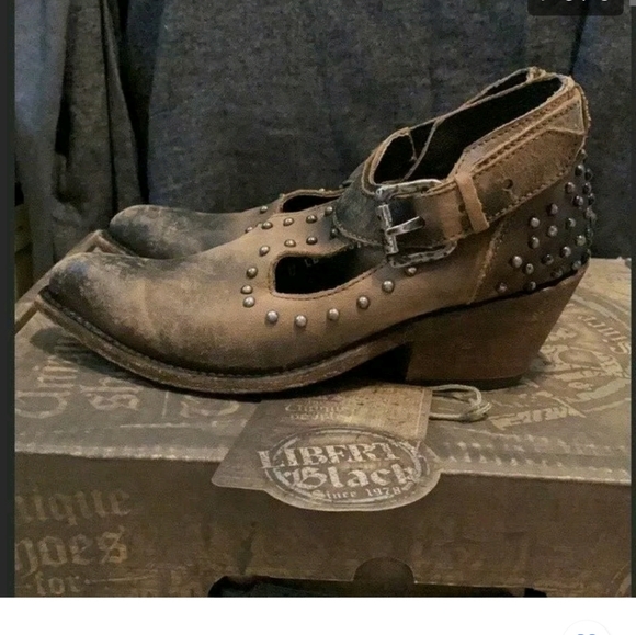 ‼️ISO Liberty black t-bone bootie - Picture 7 of 9